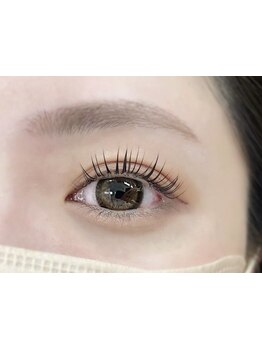 ナチュラル上品な目元にしたい