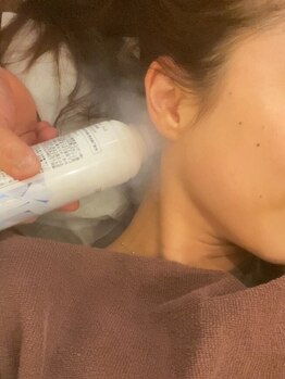 なごみやの写真/《暑い季節はシューっと爽快》クールヘッドスパ×首肩ほぐし40分¥3700★熱がこもる頭皮をスッキリ冷却！