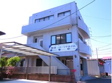 ウェルポート(WELLPORT)の雰囲気(1Fに駐車場1台分と近隣に専用駐車場がございます。)