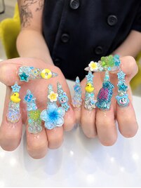 【アクリル】ゴテゴテ水色ネイル