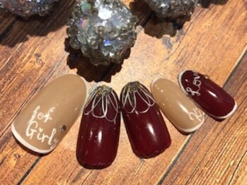 ネスト(Nest)/ボルドーフラワーネイル