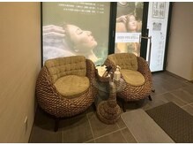 仙豆のちから 神戸トアロード店の雰囲気（玄関。落ち着いた雰囲気で、リラックスいただけます！）