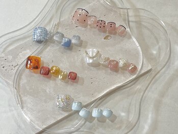 プラス エヒク(PlusEhiku)の写真/夏の準備に☆最新トレンドから迷わず選べる定額デザインまで♪香りが選べるフットバスもご用意してます◎