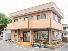 リライフ(Relife)の雰囲気（店舗の前に5台分の駐車場あります。）