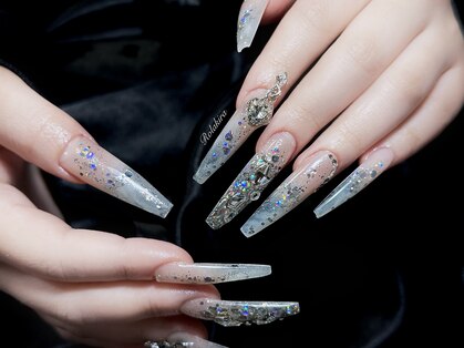 ローラキラ(Rola kira)の写真