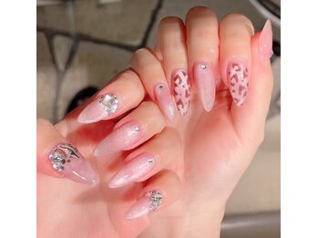 アートネイル アルファ(Art Nail ALUFA)の写真/【シャレオ内】チビ爪でお悩みの方、可愛いアートやパーツを乗せたい方、ALUFAに全部ご相談下さい♪