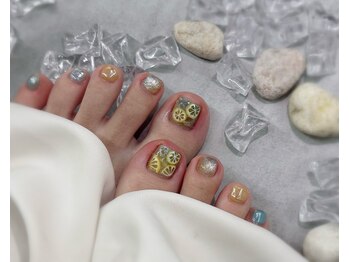 ニットネイル(Nhit.nails)の写真/春もフットネイルでオシャレ上級者に◎家事や仕事柄ハンドネイルが出来ない方にもおすすめです◇