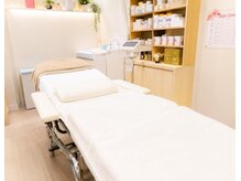 ローズ(ROSE)の雰囲気（清潔感のある店内で、心ゆくまでリラックス。）