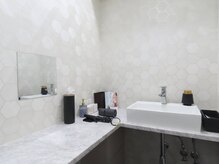 ロビナ(Lovina)/パウダールーム