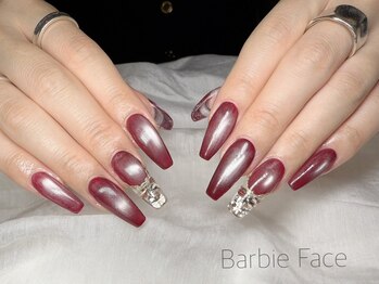 バービーフェイス 恵比寿(Barbie Face)/マグネットと宝石クリアフレンチ