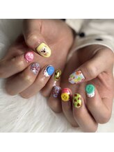 ビーネイル(8ee Nail)/
