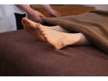 小顔・ドライヘッドスパ専門店 隠れ家cuco【クコ】/フットマッサージ/足つぼ