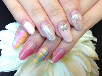 ネイルサロンケイ ヴァリエ(K Varier)/61 チェック　ミラーネイル