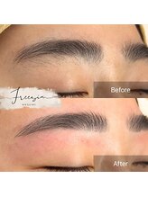 フリージア(Freesia)/枠をとってあげるあだけでも♪