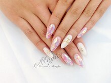 ネイルサロン ビューティーマジック 川口店/ 上品キラキラネイル