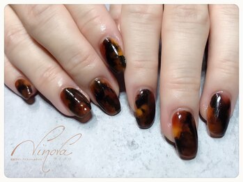 ヴィノバ(VINOVA)/シアー感強めでベッコウネイル♪