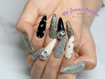アン ジョーヌドラゴ/【ロングネイル】キラキラネイル