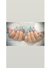 ディーエヌネイルサロン(d’n nailsalon)&nbsp;スタッフ よこ