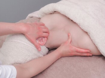 ソラ 六本松店(SORA)の写真/《【小顔キープ】コルギ小顔矯正×背中コルギ×骨盤矯正計120分¥7700》当店満足度No.1メニューで贅沢ケア★