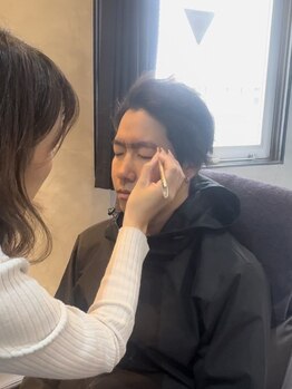 ラディックス 明石店(LADiX)の写真/プロのアイブロウスタイリストがお客様に合わせた最適なデザインをご提案♪【美眉アイブロウWAX脱毛】