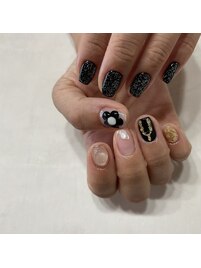 個性派ネイル　¥7050