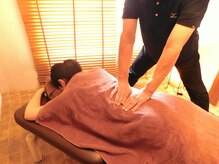 整体もみ処アンド美容 ぷくぷくの雰囲気（首・肩コリ・腰痛もお好みのお力加減でほぐしてスッキリ解消！）