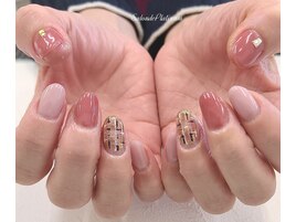 ツィードネイル