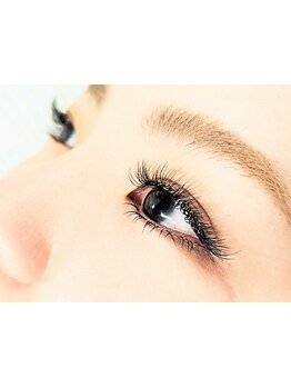 ボリュームのある目元にしたい