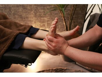 サロン バイ パピヨン エ ナチュール 恵比寿店(Salon by Papillons et nature)/ドライヘッドスパ+足つぼ