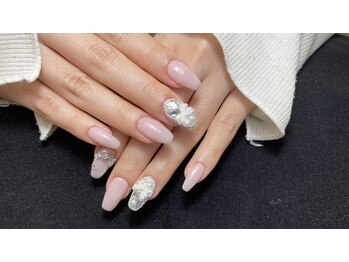 Neige iris nail beauty【ネージュ アイリス】浅草 (フィルイン/持ち込み/長さだし)の写真/【21時まで/浅草駅5分】9月NEWOPEN★完全プライベート空間でマンツーマン施術で貴方の理想の心躍る指先へ♪