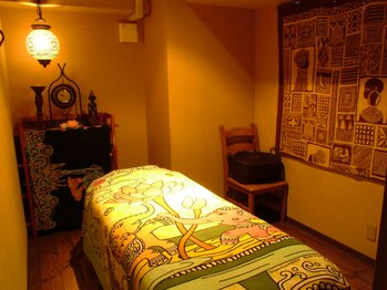 アーユルヴェーダサロン 茶倉/個室のくつろげる空間→