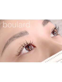 ナチュラル上品な目元にしたい