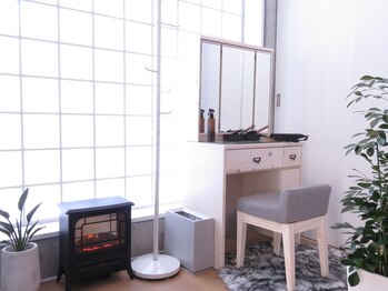 ヘッドステラ 恵比寿(Head Stellar)/ドレッサー、ヘアアイロン有り