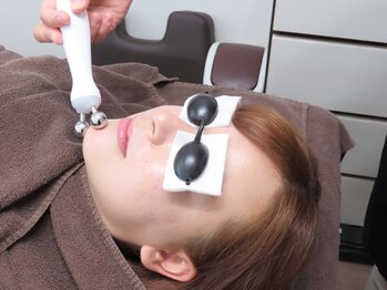 カラーリーフ(Color Leaf)/ホームケアで届かない肌深部まで