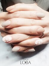 ローバ(LOBA)/人気！ぷっくりお花ネイル