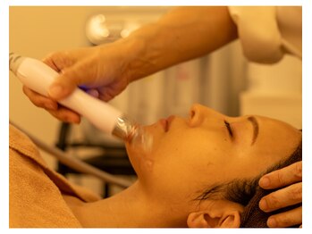 エクラ(eclat)/ハイドラフェイシャル