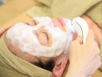 Nine9【ナイン】/毛穴よりも細い熊野筆洗顔ブラシ