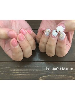 ネイルサロンアンドスクール ビーアンビシャス(be ambitious)/アシンメトリーネイル