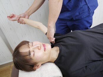 ボディメイク整体院 横浜駅西口店(BodyMake)の写真/身体の不調を根本的に改善する【瘢痕施術(ハンコン)】横浜で唯一の認定店♪腰痛解消の整体も人気の整体院