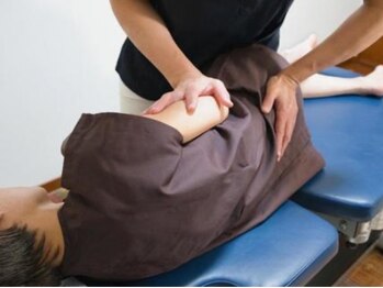 ホワイトアイリス(White Iris)の写真/《O客・X脚改善でスラっと美脚に》結果重視の整体◎筋肉をもみほぐし、姿勢・骨格の歪みを整える♪[蒲田]