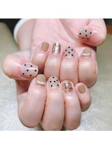 エステアンドネイルサロン ラフィネル(Raffinelle)/パラジェル　ドット柄ネイル