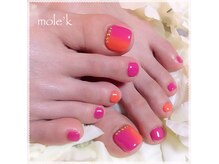 おしゃれ女子は足元も気を抜かない♪沢山のアートから選べます