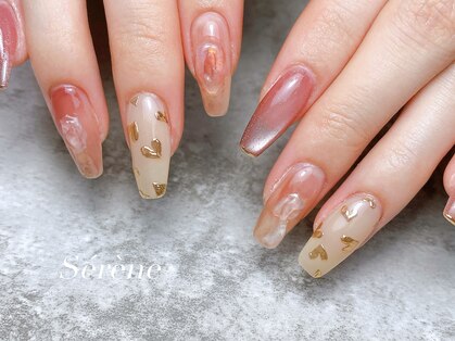 セレーヌ(Serene)の写真