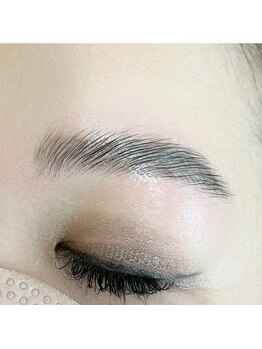 ビビ(BeB)/まゆげパーマ