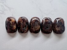 サイン(sin.)/凹凸ニュアンスネイル