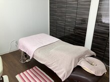 広々とした完全個室サロン♪プライベート空間で癒しのひと時を…