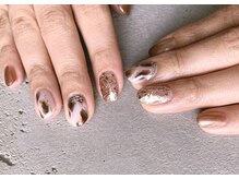 アロナ ネイルサロン アンド スクール(alona)/秋はアニマル柄がおすすめ♪