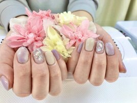 立和名/ニュアンスネイル