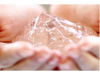 ディオーネ 四条烏丸店(Dione)/美容成分配合、温かいジェル使用