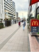 パーソナルボディ(Personal body)/マクドナルドを右手に直進